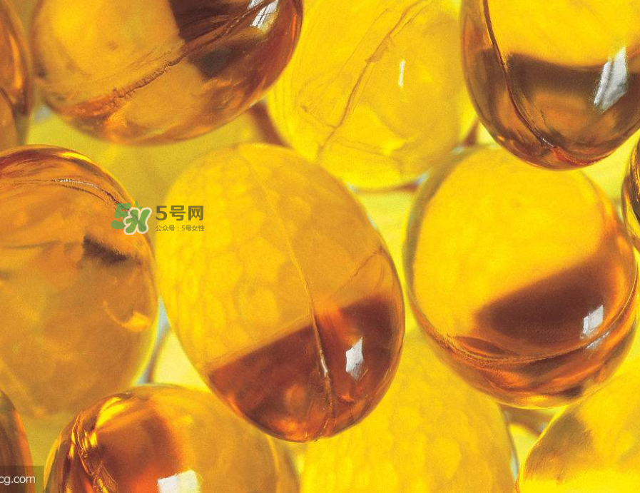 魚肝油怎么喂給寶寶吃？嬰兒魚肝油怎么喂？