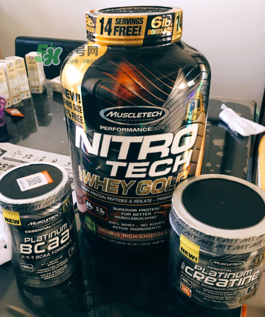 健身吃蛋白粉還是增肌粉好？健身吃蛋白粉有什么用？