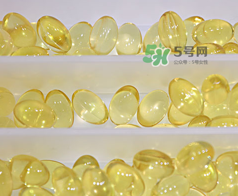 魚肝油可以空腹吃嗎？空腹可以吃魚肝油嗎？