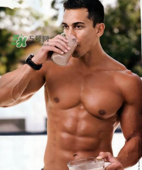 蛋白粉和增肌粉有什么區(qū)別？蛋白粉和增肌粉能一起吃嗎？