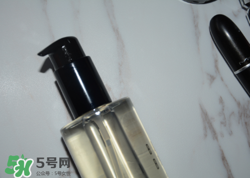 bobbi brown卸妝油好用嗎？芭比波朗卸妝油怎么樣？