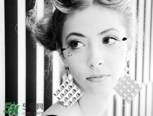 眼睛發(fā)黃是不是肝不好？眼睛發(fā)黃跟肝有關(guān)系嗎？