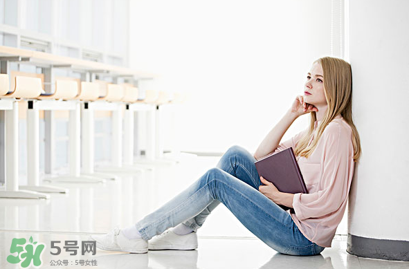 低血糖跟胖瘦有關(guān)系嗎？低血糖跟血壓有關(guān)系嗎？