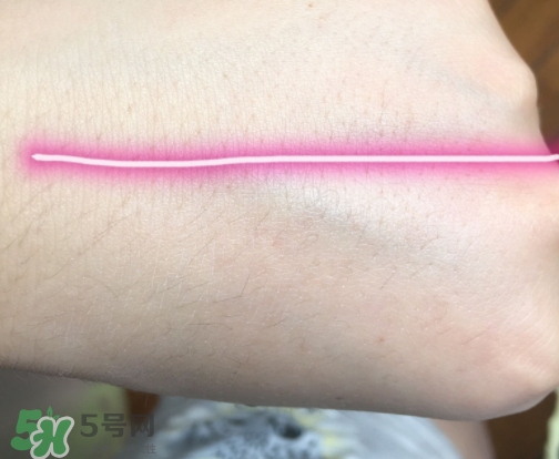 自然堂粉紅素顏霜怎么用？自然堂粉紅素顏霜使用心得