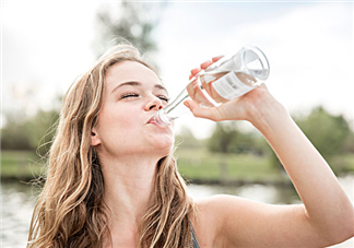 低血糖跟胖瘦有關(guān)系嗎？低血糖跟血壓有關(guān)系嗎？