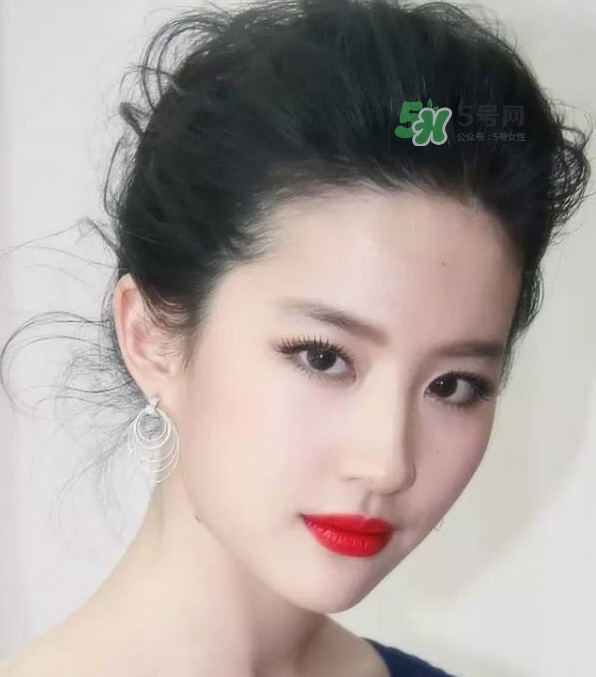 發(fā)際線低怎么調(diào)整？標(biāo)準(zhǔn)的發(fā)際線圖片