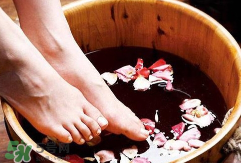 醋泡腳可以去死皮嗎？醋泡腳可以減肥嗎