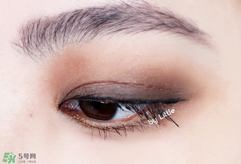 urban decay basquiat眼影盤色號(hào)_巴斯奎特眼影盤試色圖