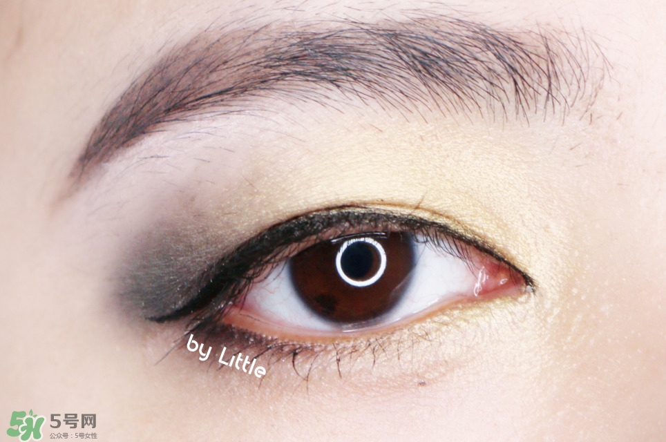 urban decay basquiat眼影盤色號(hào)_巴斯奎特眼影盤試色圖