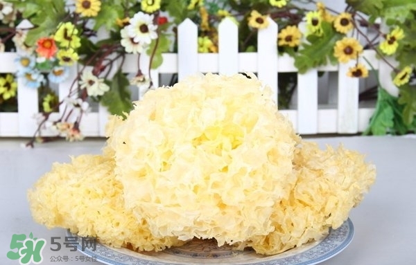 秋天皮膚干燥怎么辦？秋天皮膚干燥吃什么好？