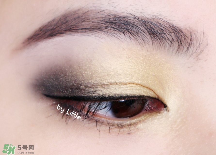 urban decay basquiat眼影盤色號(hào)_巴斯奎特眼影盤試色圖