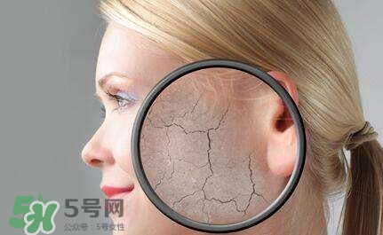 秋天皮膚干燥怎么辦？秋天皮膚干燥吃什么好？