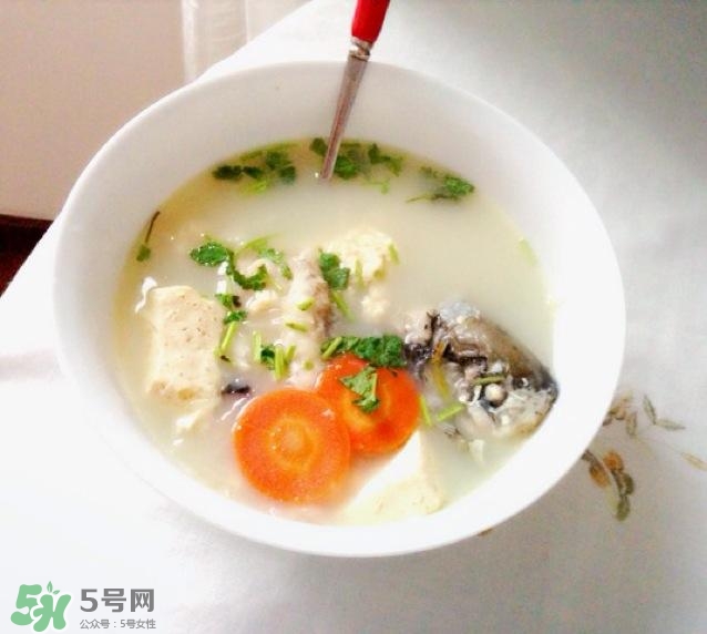 鯽魚湯怎么去腥味？鯽魚湯熬多長(zhǎng)時(shí)間最好？