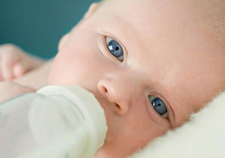 寶寶奶粉過(guò)敏什么原因？奶粉過(guò)敏的識(shí)別和處理