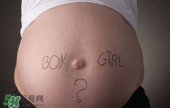 妊娠紋在左邊生男或女？怎么從妊娠紋看男女？