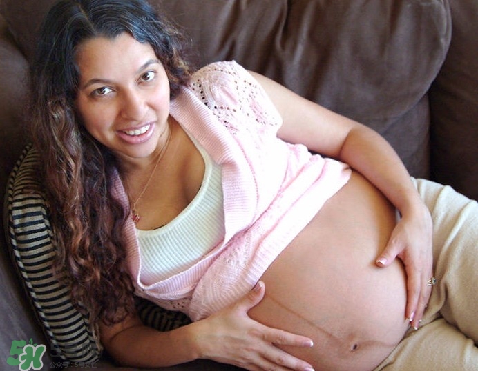 孕婦胸部長妊娠紋嗎？胸部長妊娠紋了怎么辦？