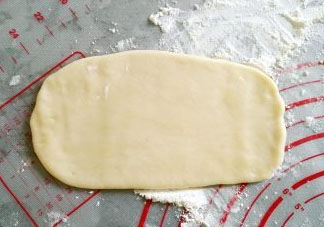 蛋黃酥油皮破了怎么辦？做蛋黃酥油皮破皮原因