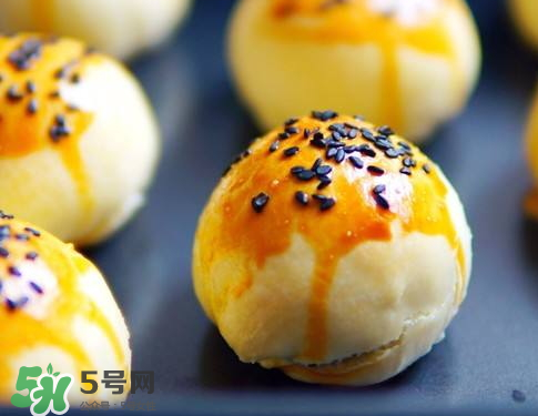 蛋黃酥可以放冰箱嗎？蛋黃酥放冰箱好吃嗎？