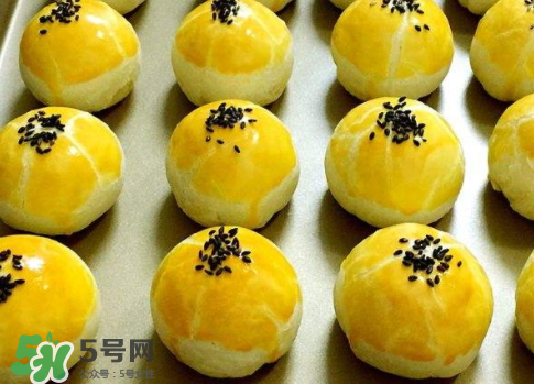 蛋黃酥可以放冰箱嗎？蛋黃酥放冰箱好吃嗎？