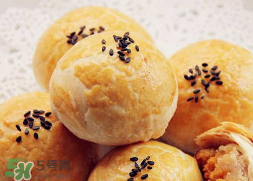 蛋黃酥可以帶出國嗎？蛋黃酥可以帶上飛機嗎？