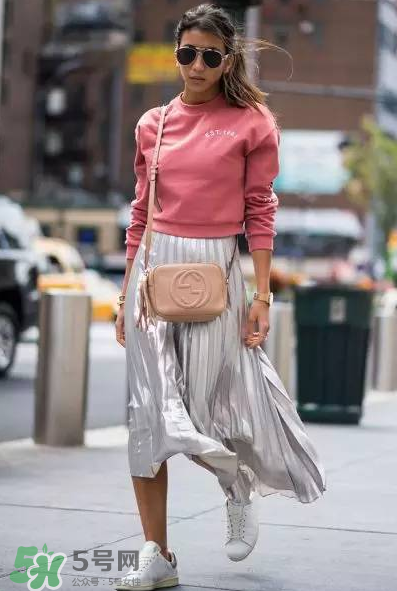 秋天可以穿衛(wèi)衣嗎？秋天衛(wèi)衣穿搭