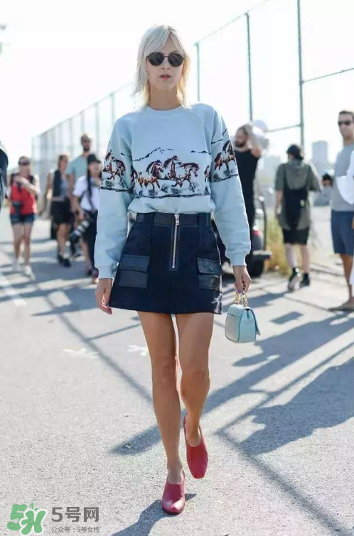 秋天可以穿衛(wèi)衣嗎？秋天衛(wèi)衣穿搭