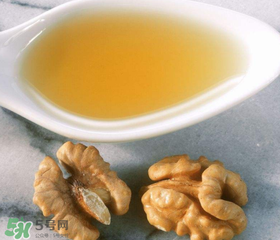 初蘊(yùn)核桃油好嗎？初蘊(yùn)核桃油怎么樣？