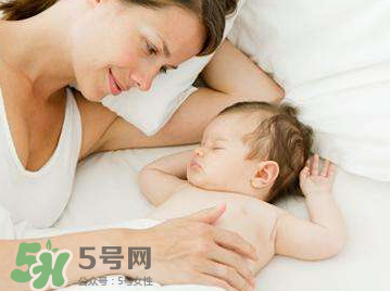 怎么樣培養(yǎng)寶寶自己入睡？怎么樣培養(yǎng)寶寶整夜睡覺？