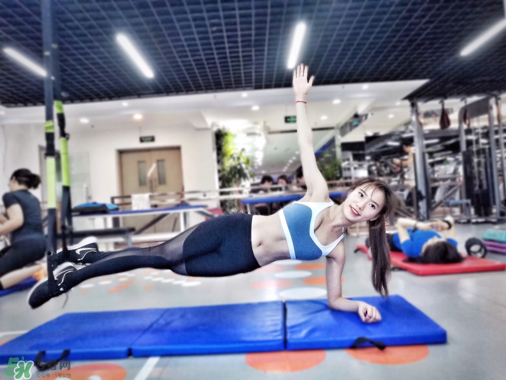 速成馬甲線全攻略 15個(gè)練腹肌動(dòng)作甩去小肚子