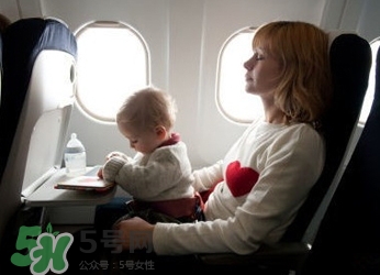 兩個(gè)月的寶寶可以坐飛機(jī)嗎？?jī)蓚€(gè)月的寶寶坐飛機(jī)要買票嗎？