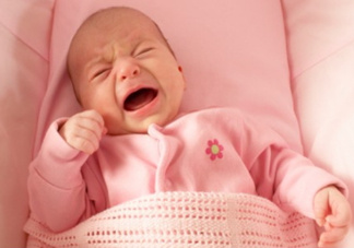 寶寶驚厥是什么癥狀？如何區(qū)別寶寶驚厥和驚跳？