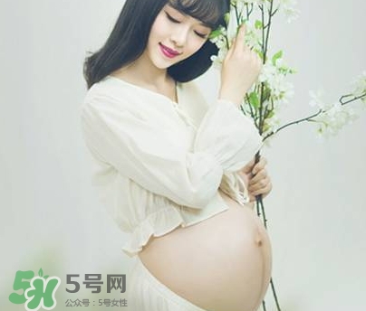 孕婦胸部長妊娠紋嗎？胸部長妊娠紋了怎么辦？