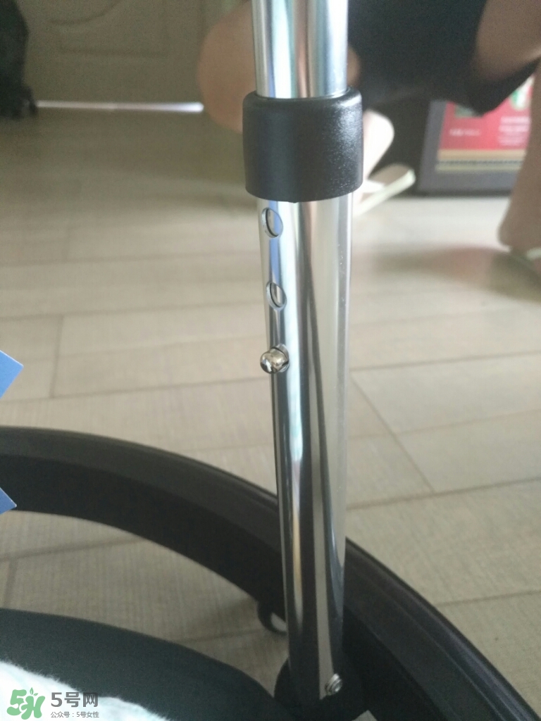 學(xué)步車哪個(gè)牌子的好？寶寶幾個(gè)月可以坐學(xué)步車？