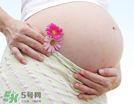 妊娠紋什么時候變白？妊娠紋產(chǎn)品什么時候用？