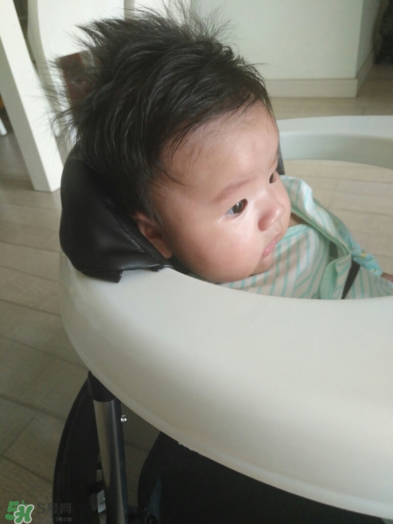 學(xué)步車哪個(gè)牌子的好？寶寶幾個(gè)月可以坐學(xué)步車？