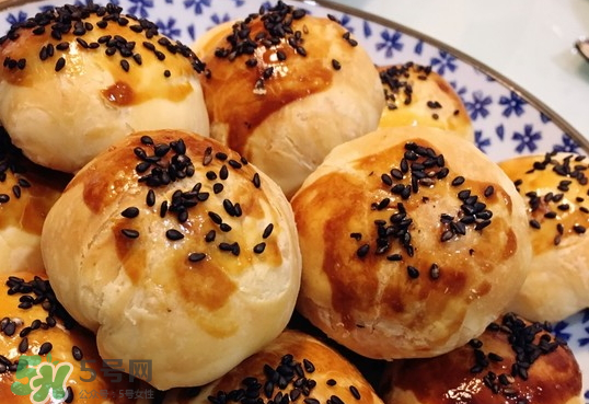 蛋黃酥是什么味道？蛋黃酥味道怎么樣？