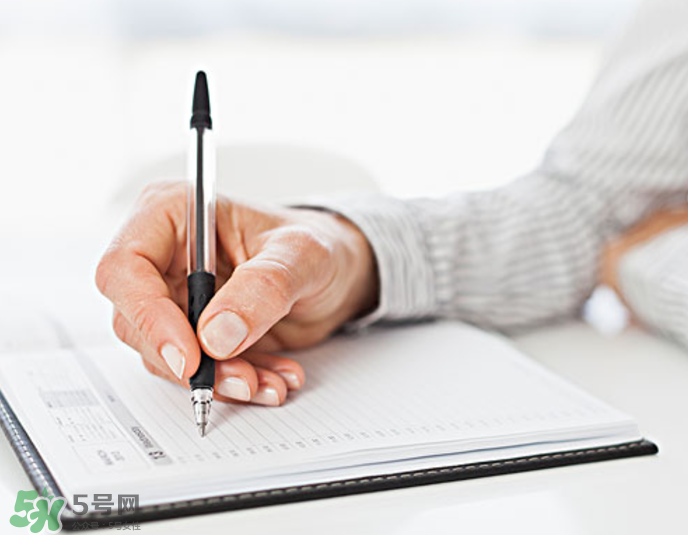 指甲上沒(méi)有月牙是怎么回事？指甲上沒(méi)有月牙是不是不健康？