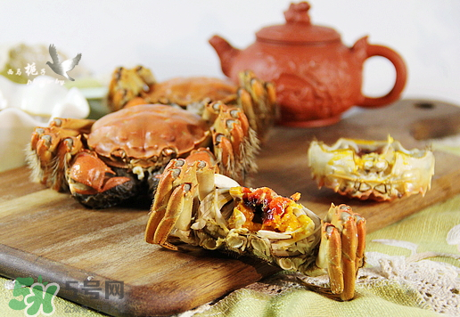 啤酒蒸大閘蟹好吃嗎？啤酒蒸大閘蟹怎么吃？