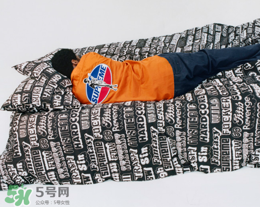 supreme與hysteric glamour聯(lián)名什么時候發(fā)售_在哪買？