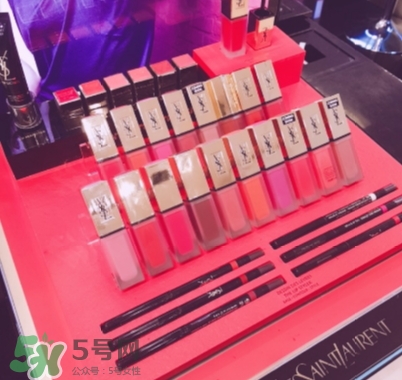 ysl絲絨印記啞光唇露多少錢？ysl絲絨啞光唇露試色