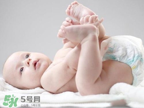 尿布和尿不濕哪個科學(xué)？尿布和尿不濕的區(qū)別