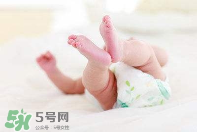 新生兒尿不濕怎么選？新生兒尿不濕什么牌子好？