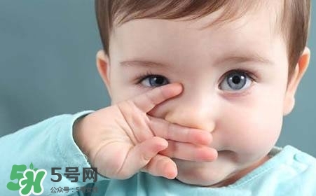 寶寶剪指甲剪到肉怎么辦？寶寶剪指甲流血了怎么辦？