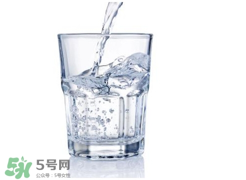 凈化水是酸性還是堿性？凈化水是小分子水嗎