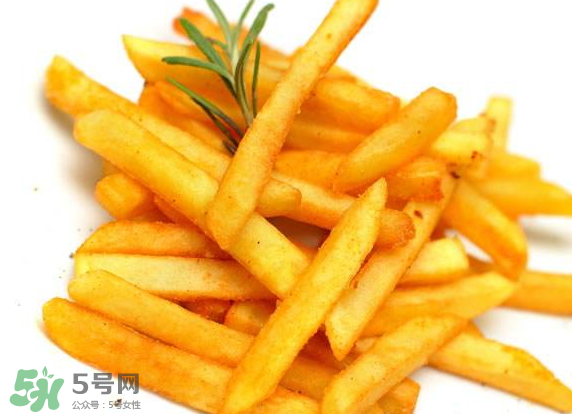 薯條可以用微波爐加熱嗎？薯條怎么加熱？