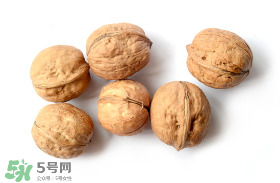 吃核桃能除濕嗎？濕氣重可以吃核桃嗎？