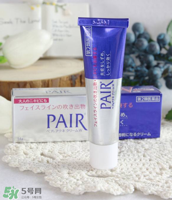 獅王祛痘膏和樂敦cc哪個(gè)好？獅王祛痘膏和樂敦cc可以一起用嗎？