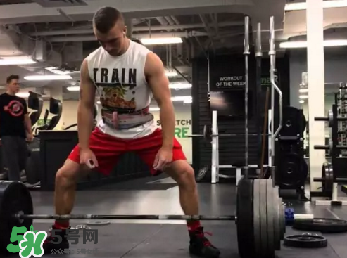 硬拉可以天天練嗎？硬拉可以每天做嗎？