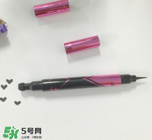 美寶蓮眼線液筆怎么樣？美寶蓮眼線液筆暈染嗎？