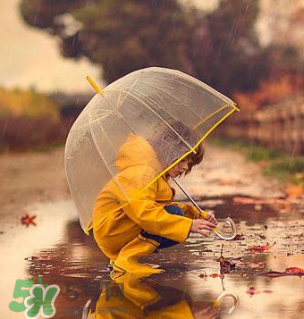 秋季寶寶腹瀉怎么辦？秋季寶貝腹瀉的原因